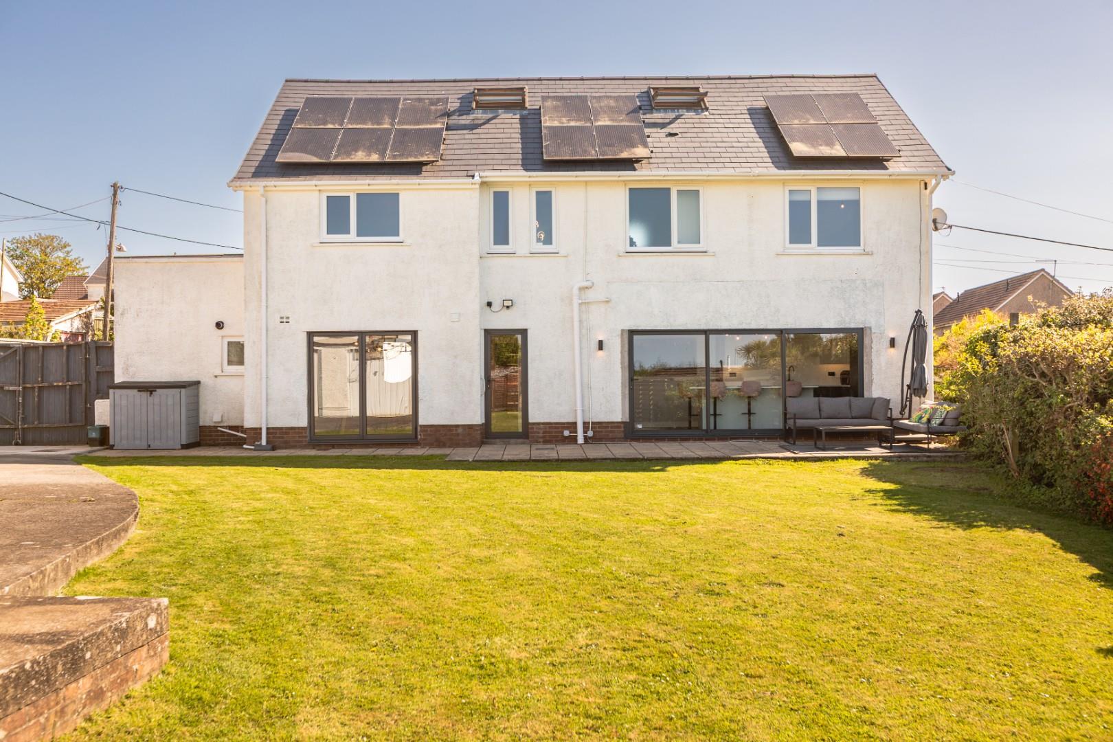Tirmynydd Road, Three Crosses, Swansea, SA4 3PB